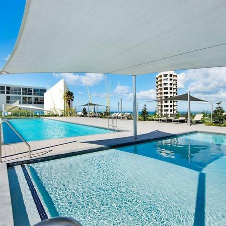Air On Broadbeach - Stunning Ocean Views! โกลด์โคสต์ ภายนอก รูปภาพ
