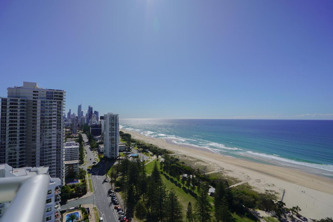 Air On Broadbeach-Stunning Ocean Views โกลด์โคสต์ ภายนอก รูปภาพ