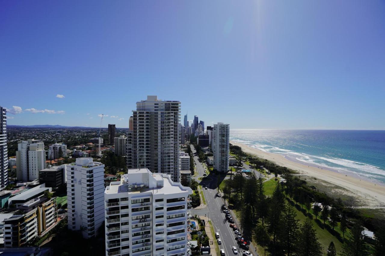 Air On Broadbeach-Stunning Ocean Views โกลด์โคสต์ ภายนอก รูปภาพ