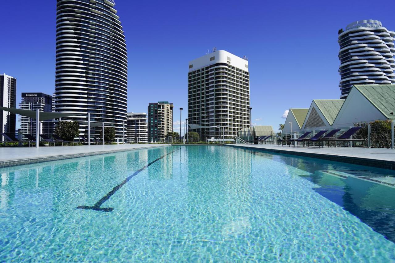 Air On Broadbeach-Stunning Ocean Views โกลด์โคสต์ ภายนอก รูปภาพ