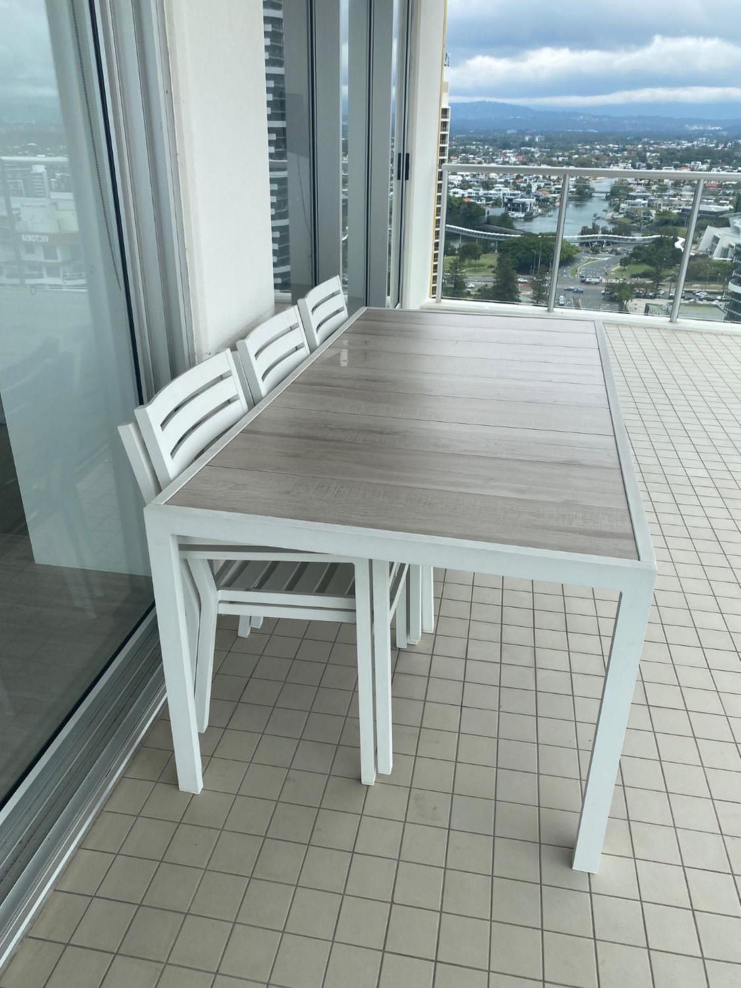 Air On Broadbeach - Stunning Ocean Views! โกลด์โคสต์ ภายนอก รูปภาพ