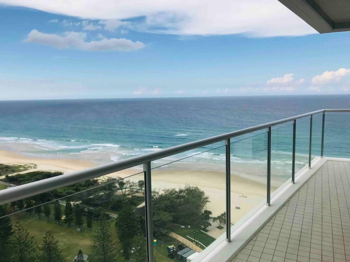 Air On Broadbeach-Stunning Ocean Views โกลด์โคสต์ ภายนอก รูปภาพ