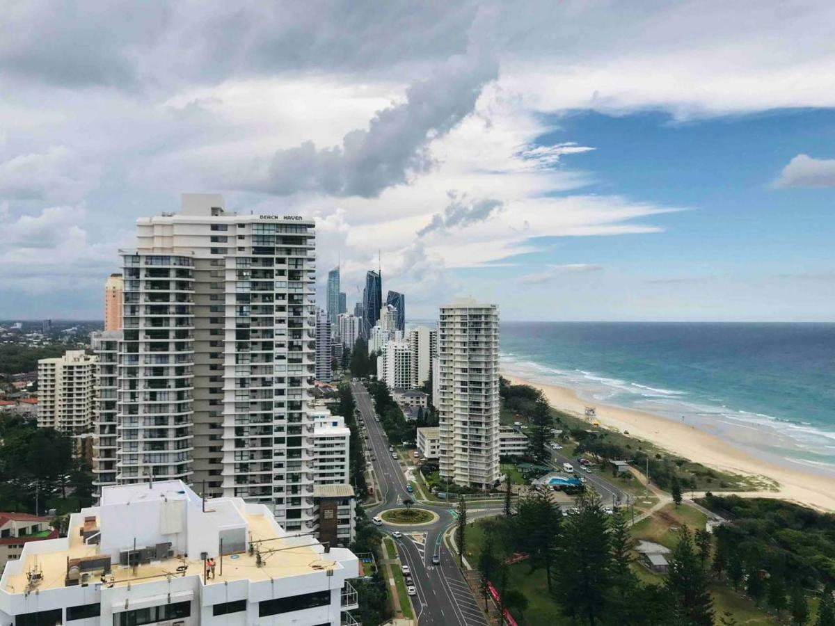 Air On Broadbeach-Stunning Ocean Views โกลด์โคสต์ ภายนอก รูปภาพ